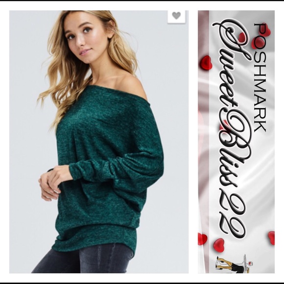 💥Hunter Green Off The Shoulder Top💥 - Picture 2 of 3